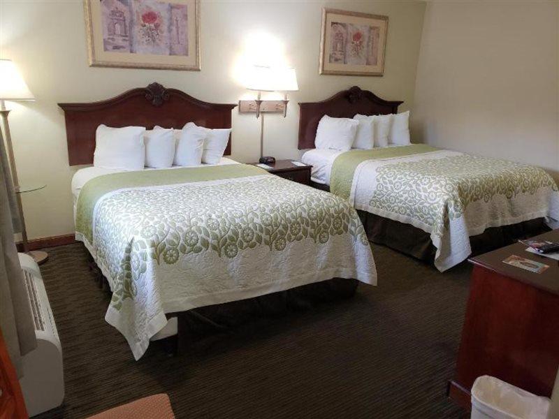 Quality Inn Great Barrington Exteriör bild