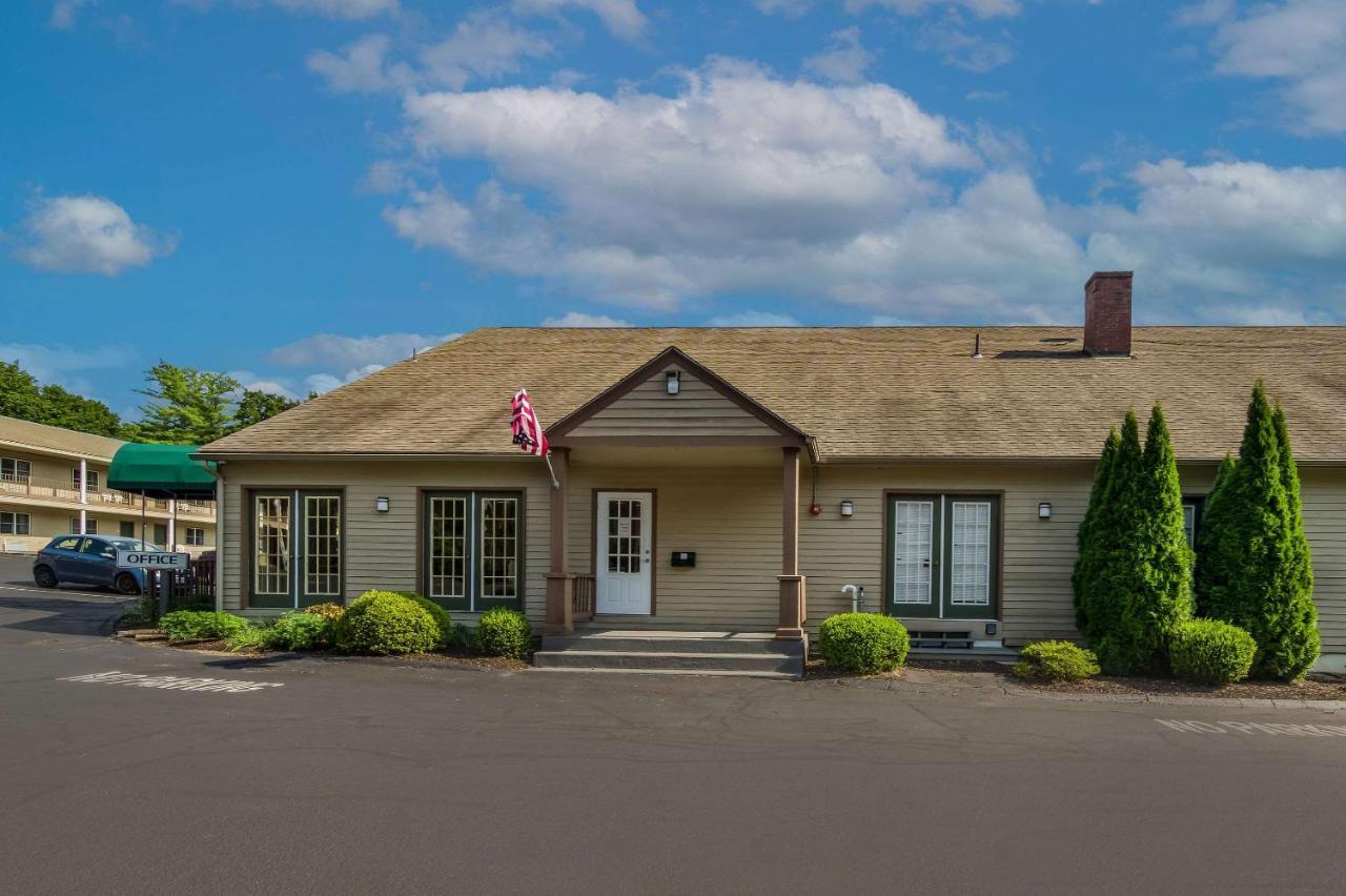 Quality Inn Great Barrington Exteriör bild