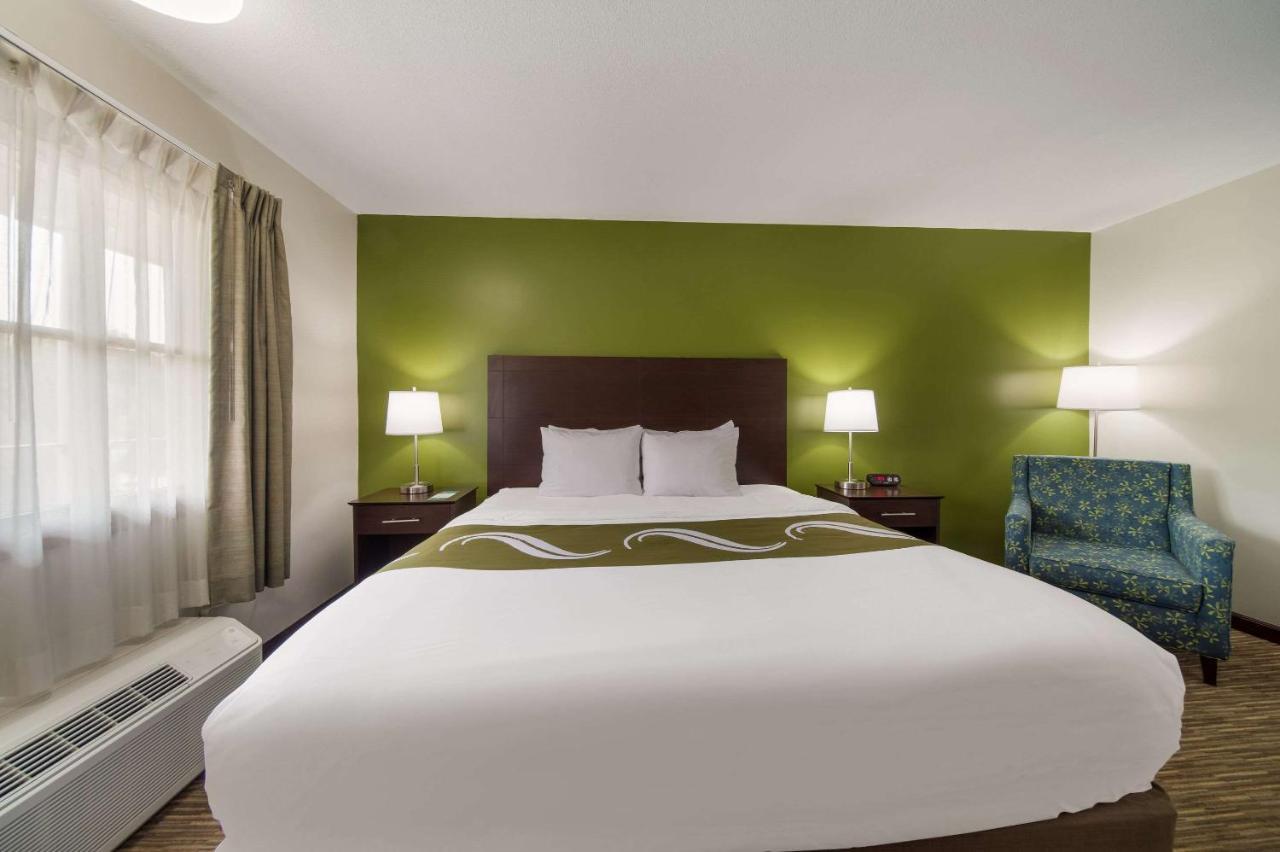 Quality Inn Great Barrington Exteriör bild