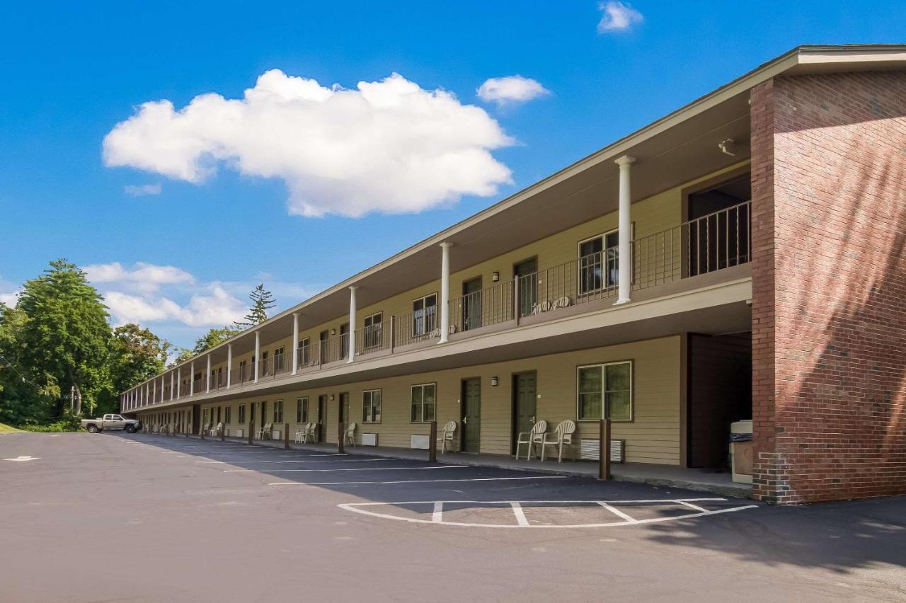 Quality Inn Great Barrington Exteriör bild